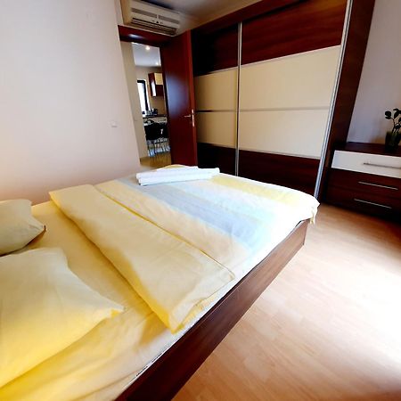 Grandville Apartments Bukares Bagian luar foto