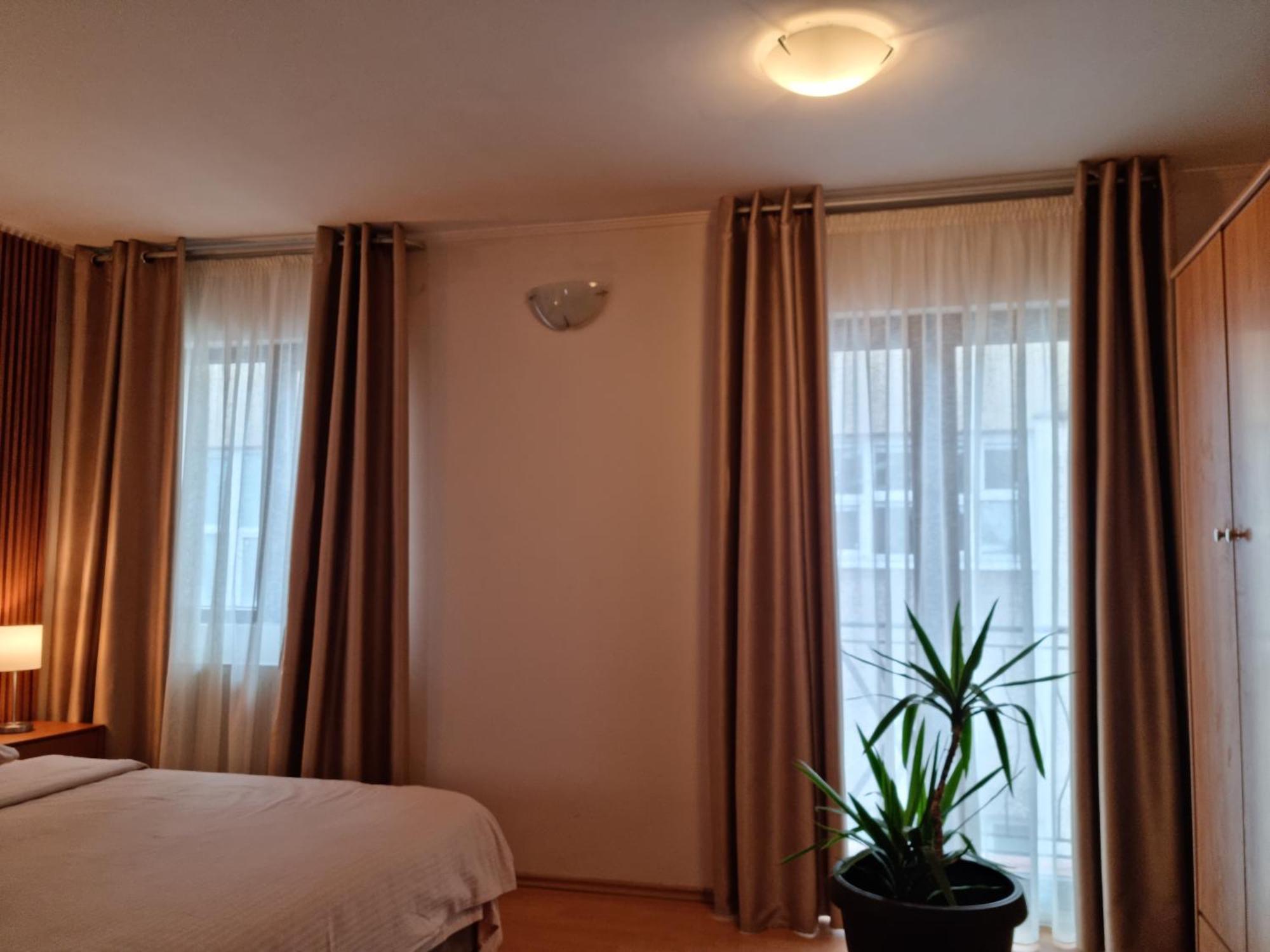 Grandville Apartments Bukares Bagian luar foto