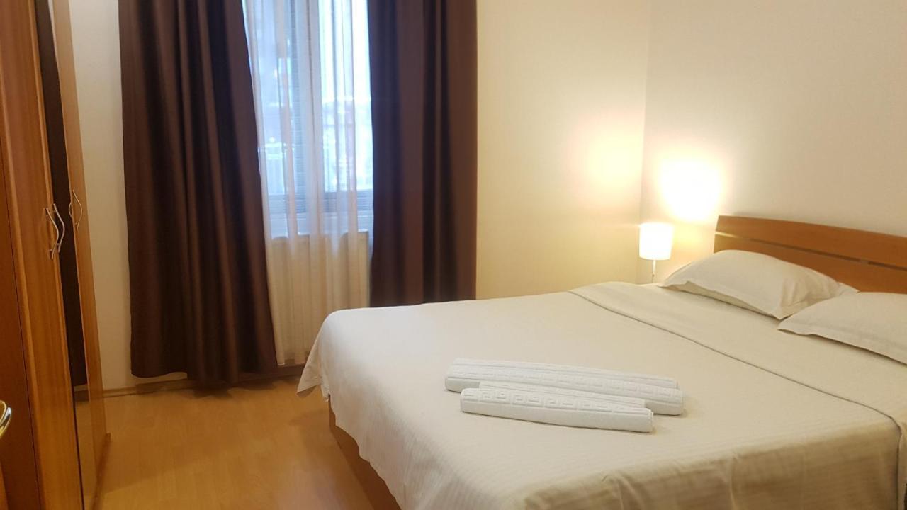 Grandville Apartments Bukares Bagian luar foto