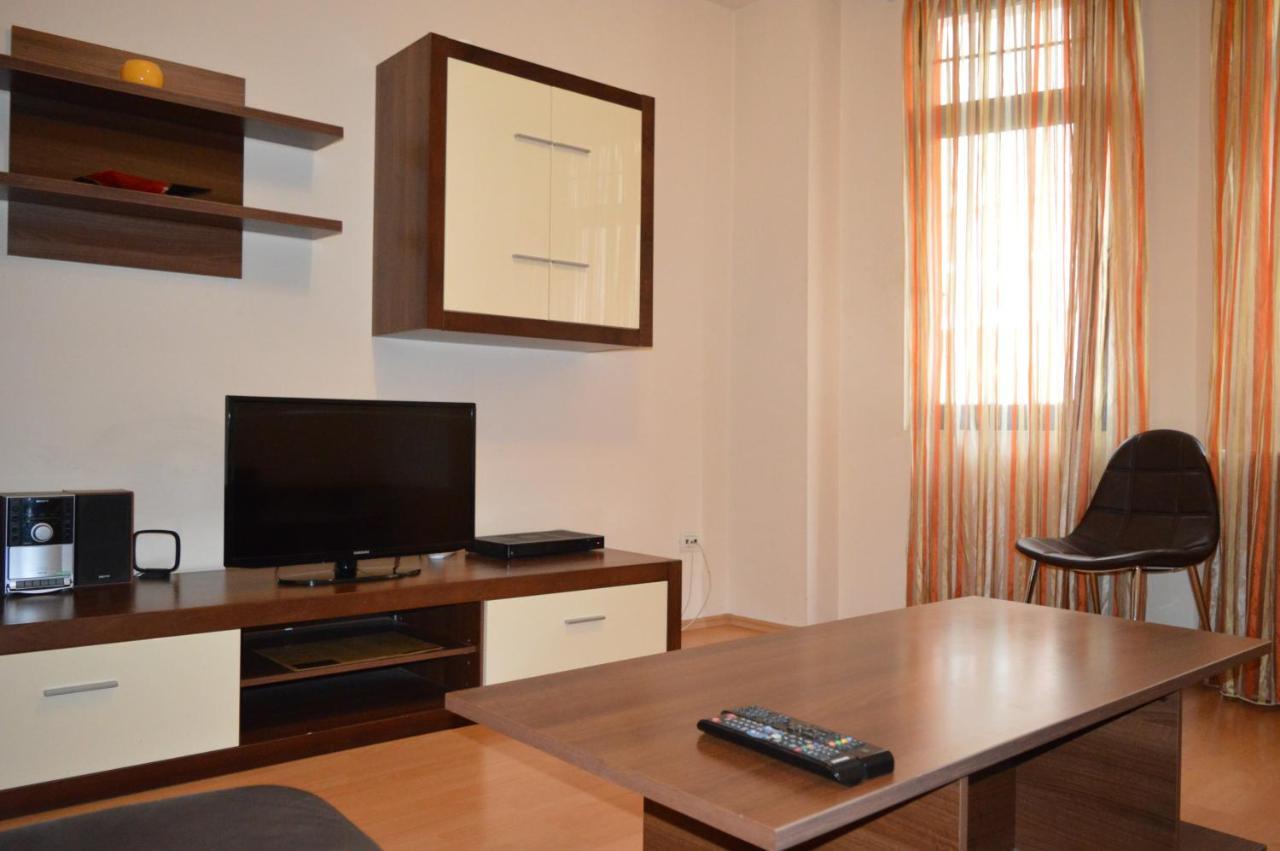Grandville Apartments Bukares Bagian luar foto