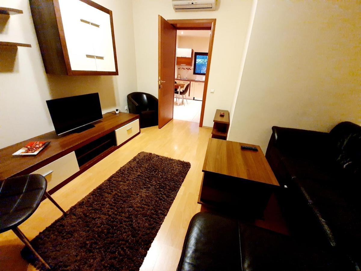 Grandville Apartments Bukares Bagian luar foto