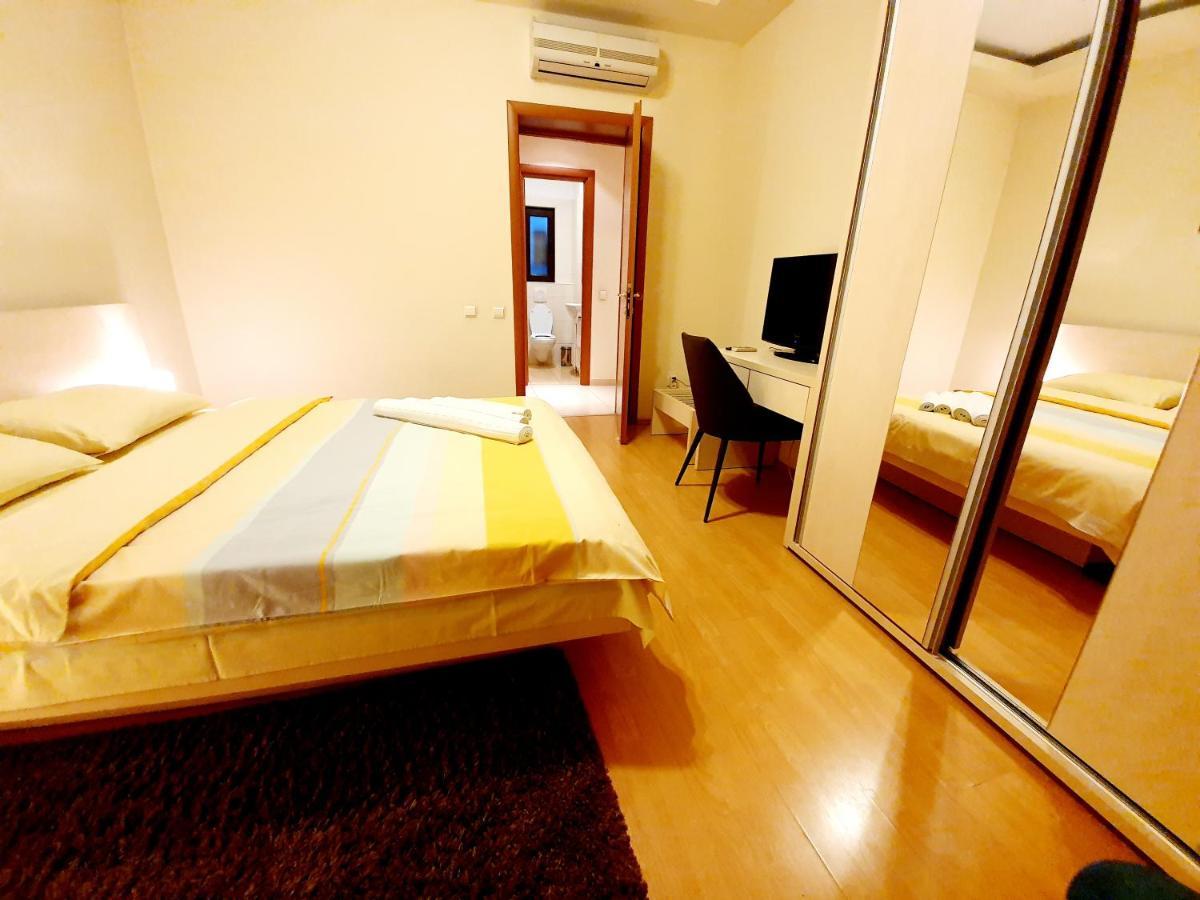 Grandville Apartments Bukares Bagian luar foto