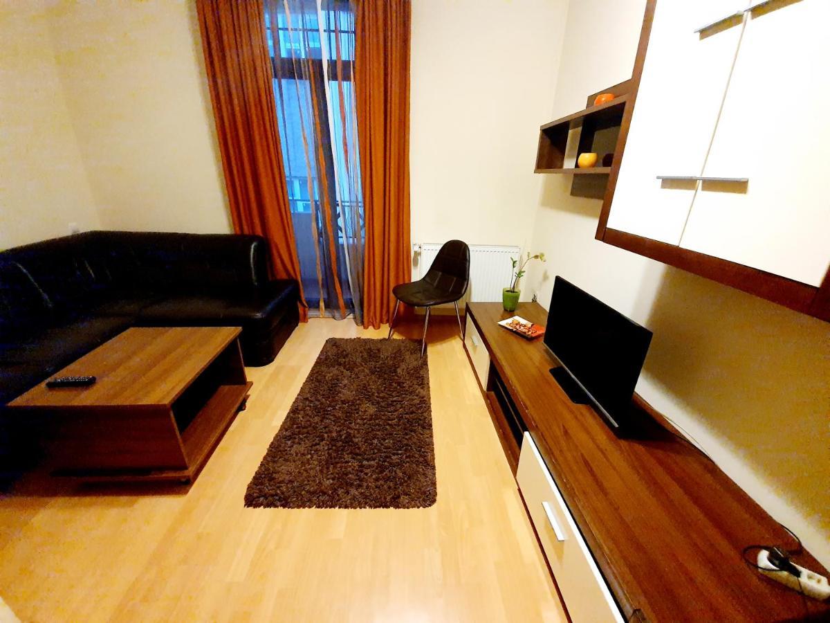 Grandville Apartments Bukares Bagian luar foto
