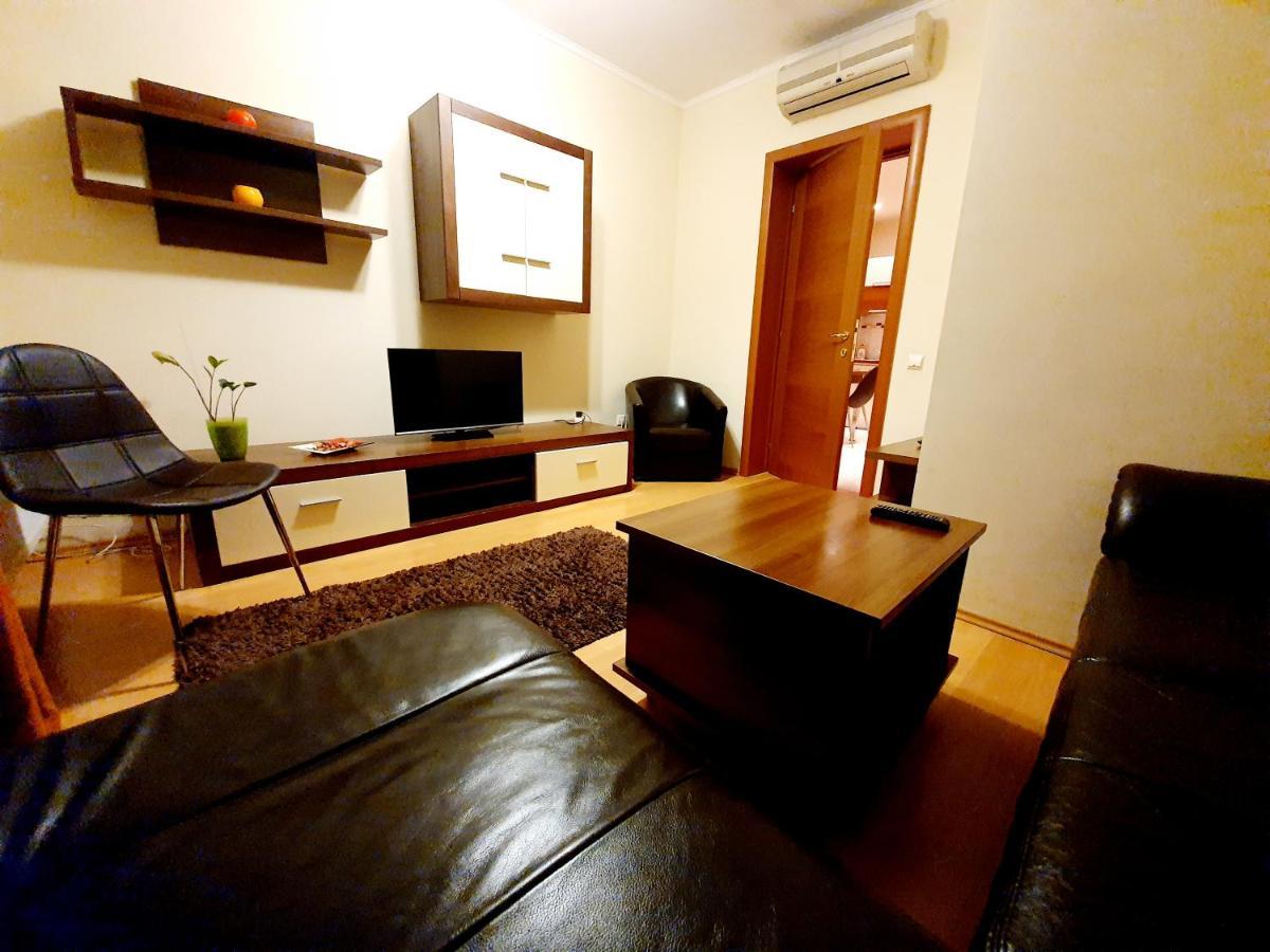 Grandville Apartments Bukares Bagian luar foto