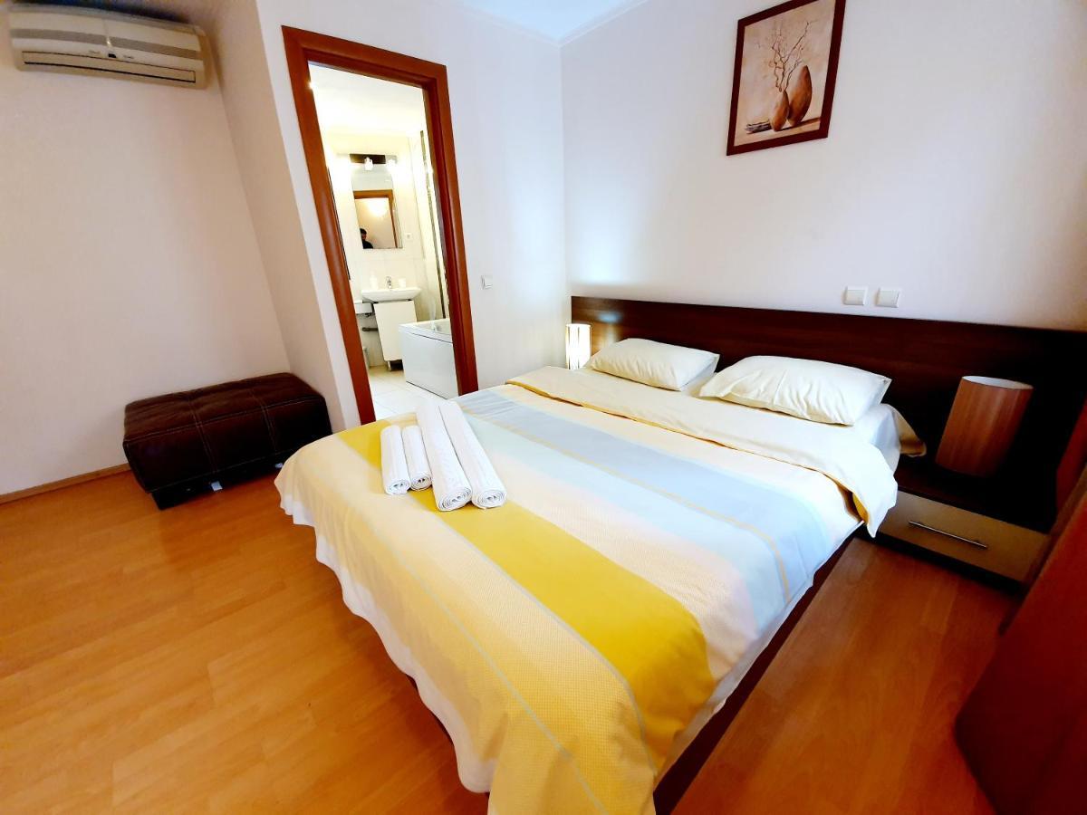Grandville Apartments Bukares Bagian luar foto
