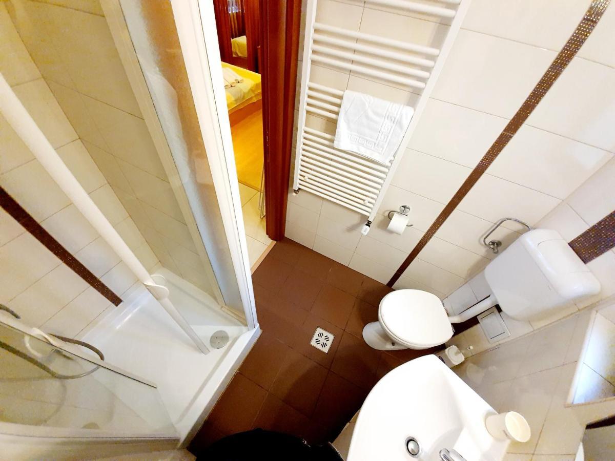 Grandville Apartments Bukares Bagian luar foto