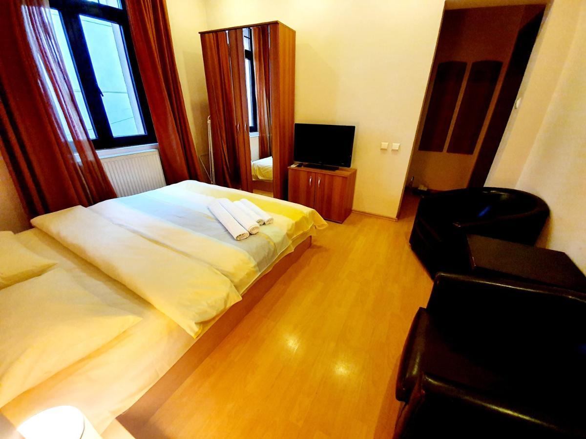 Grandville Apartments Bukares Bagian luar foto