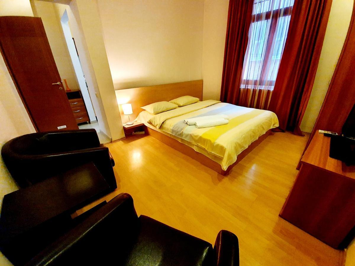 Grandville Apartments Bukares Bagian luar foto